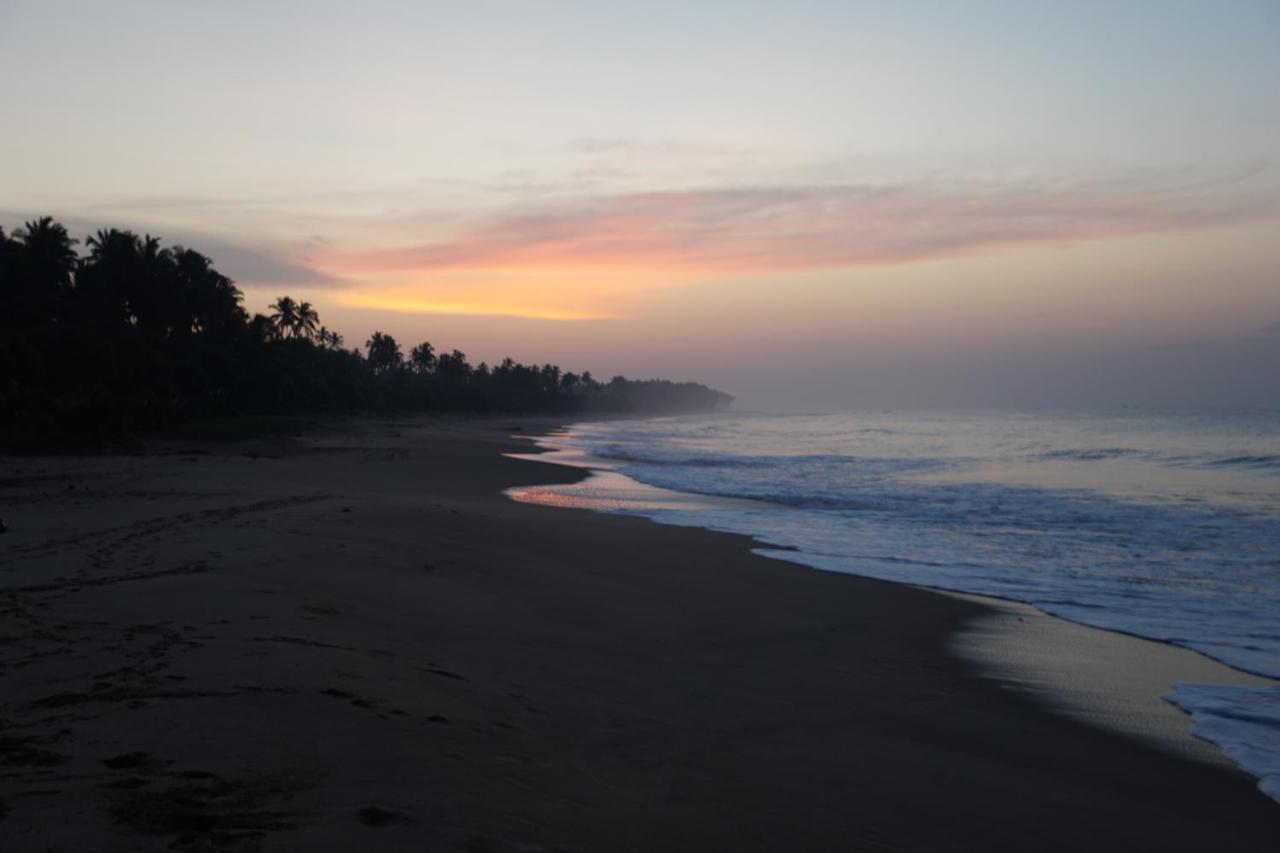 Lanka Beach Boutique Bungalows & Grand Villa Тангалле Екстер'єр фото