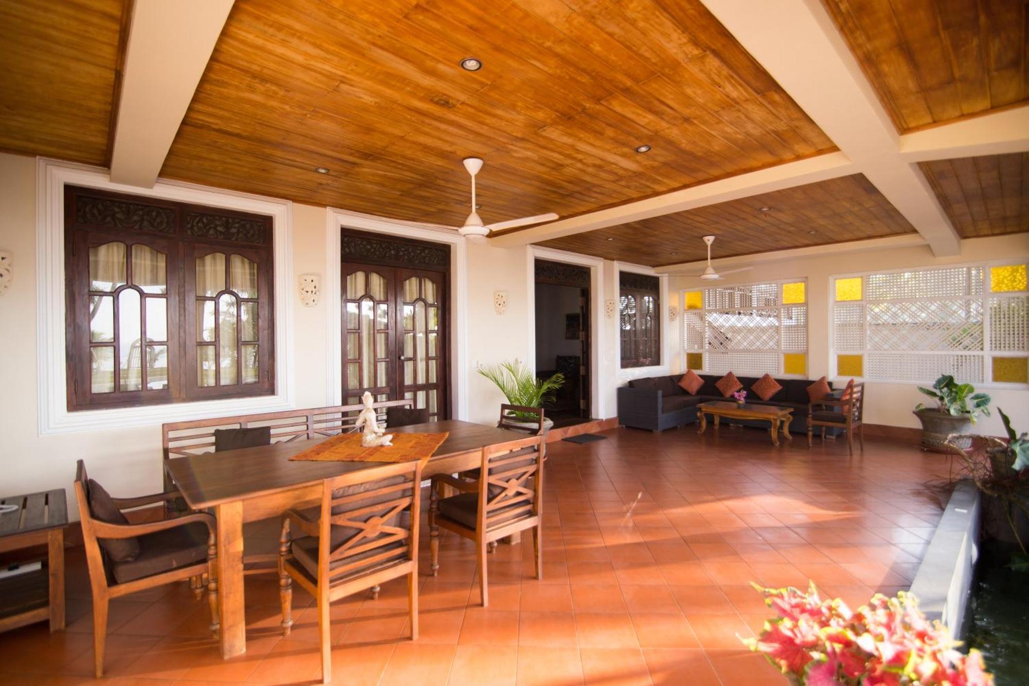Lanka Beach Boutique Bungalows & Grand Villa Тангалле Екстер'єр фото
